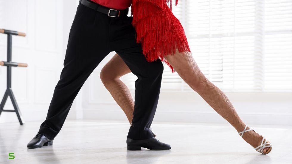 Salsa Fuerte Party Taxi Táncosokkal Salsa Fuerte Party Taxi Táncosokkal